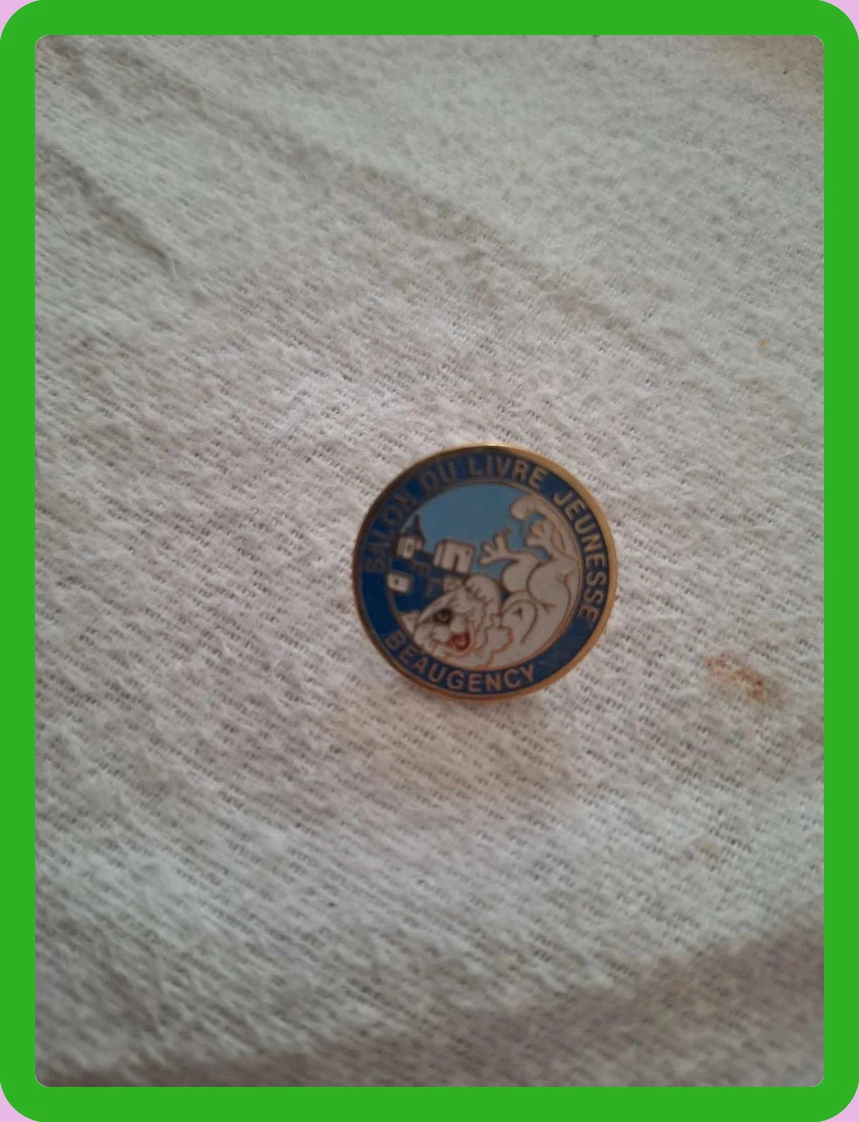 Pin's vintage Chat malicieux – Salon du Livre Jeunesse Beaugency